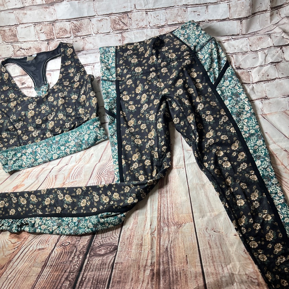 You’re a peach legging synergy crop top